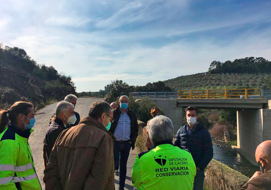 El presidente en funciones y