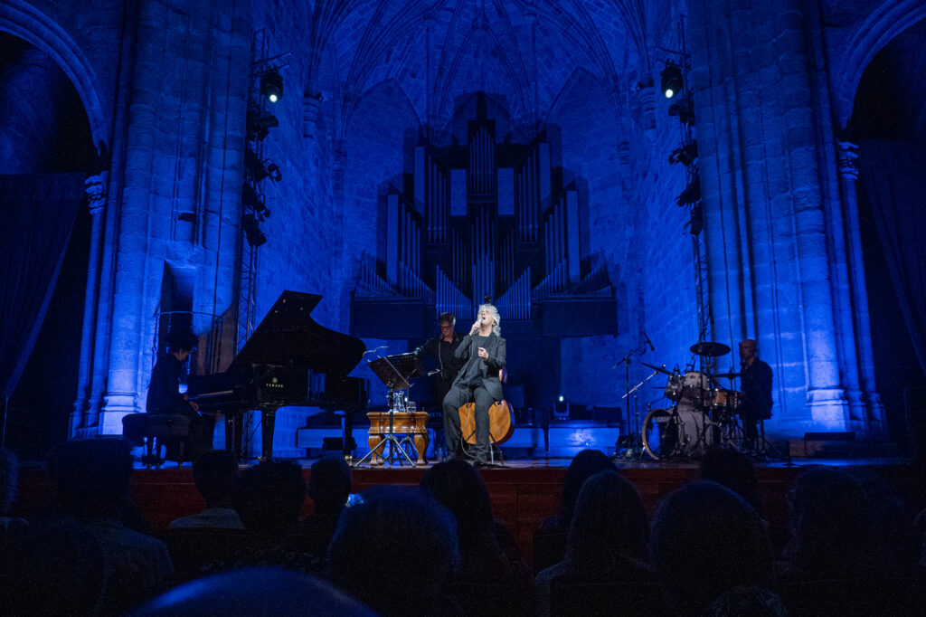 La diputada Angélica García clausura