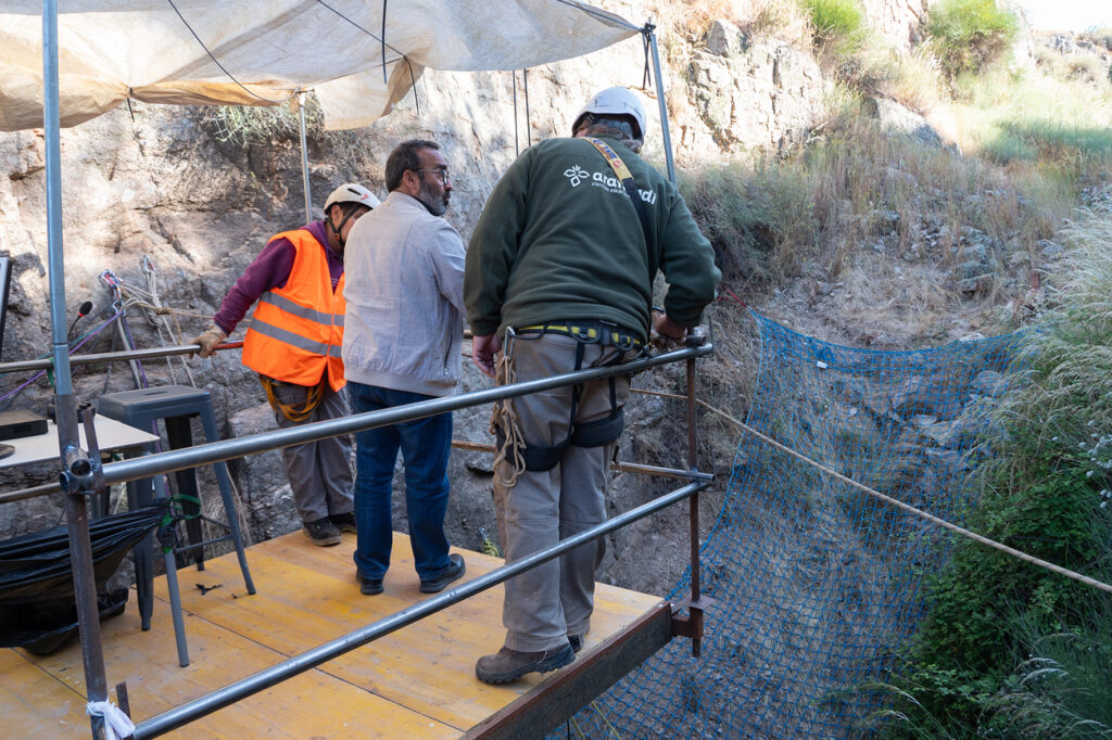 Estudios, podcast, exposiciones, cursos o