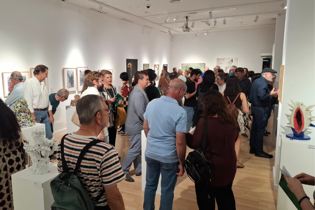 Las obras expuestas abarcan piezas