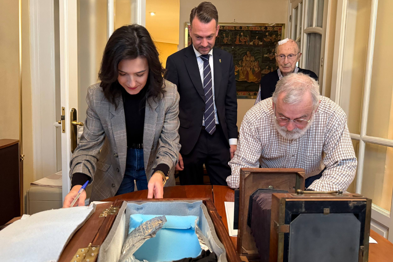 La vicepresidenta Esther Gutiérrez recibe