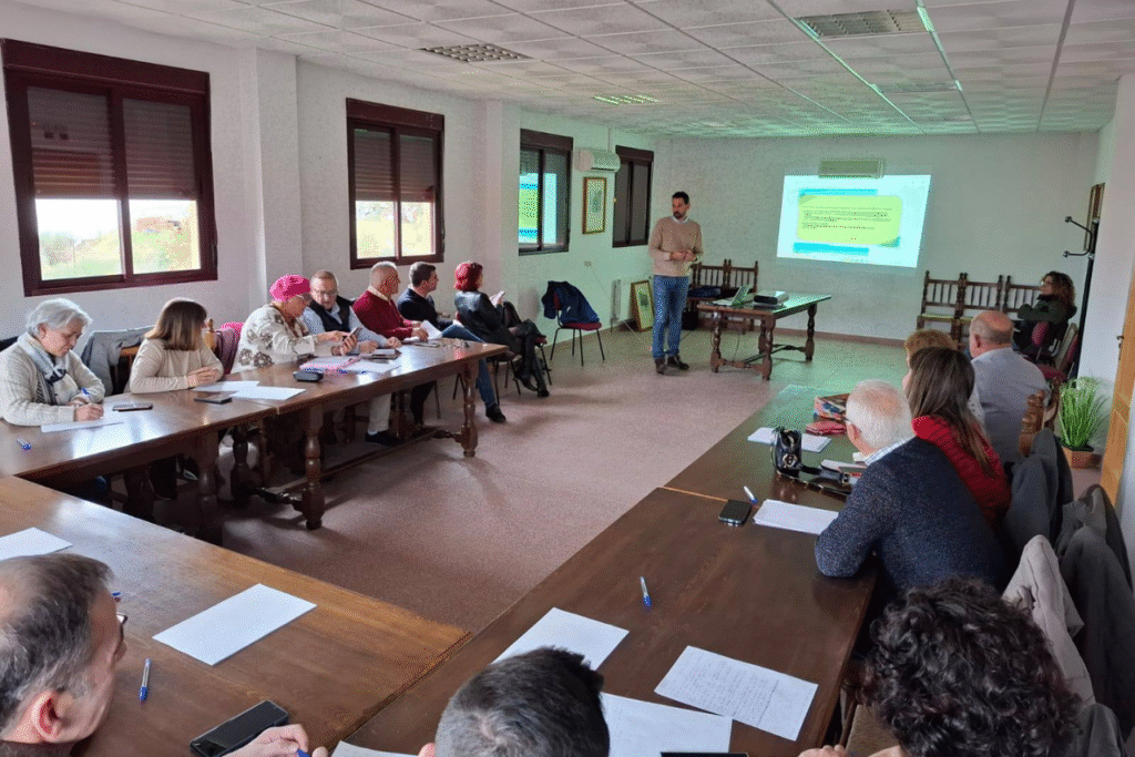 Un momento de la reunión con municipios de La Vera