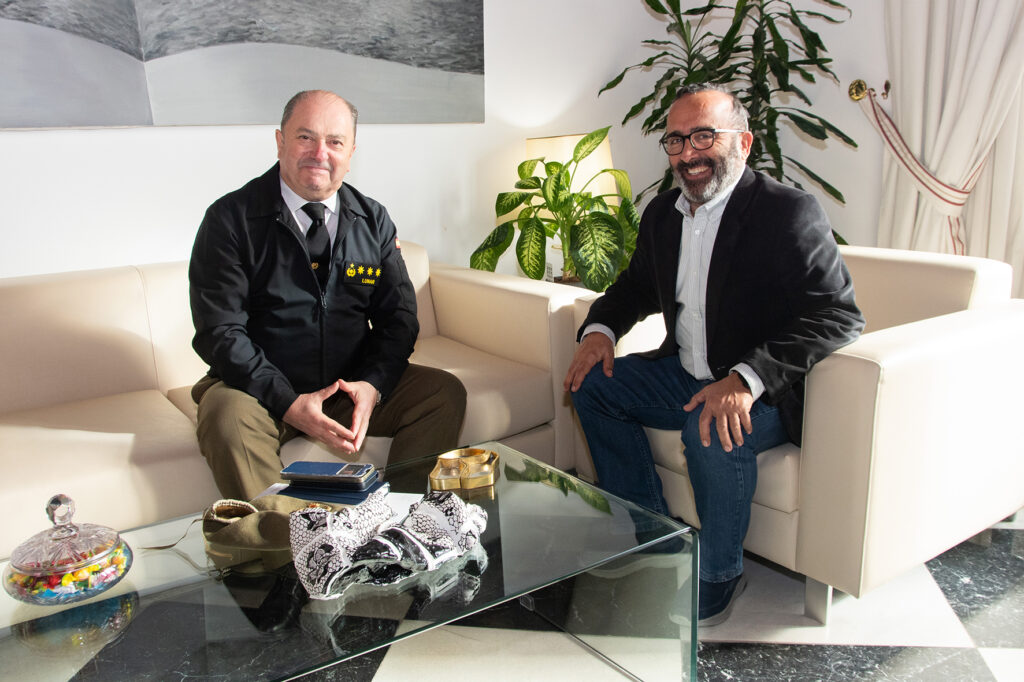 EL PRESIDENTE Y EL SUBDELEGADO DE DEFENSA