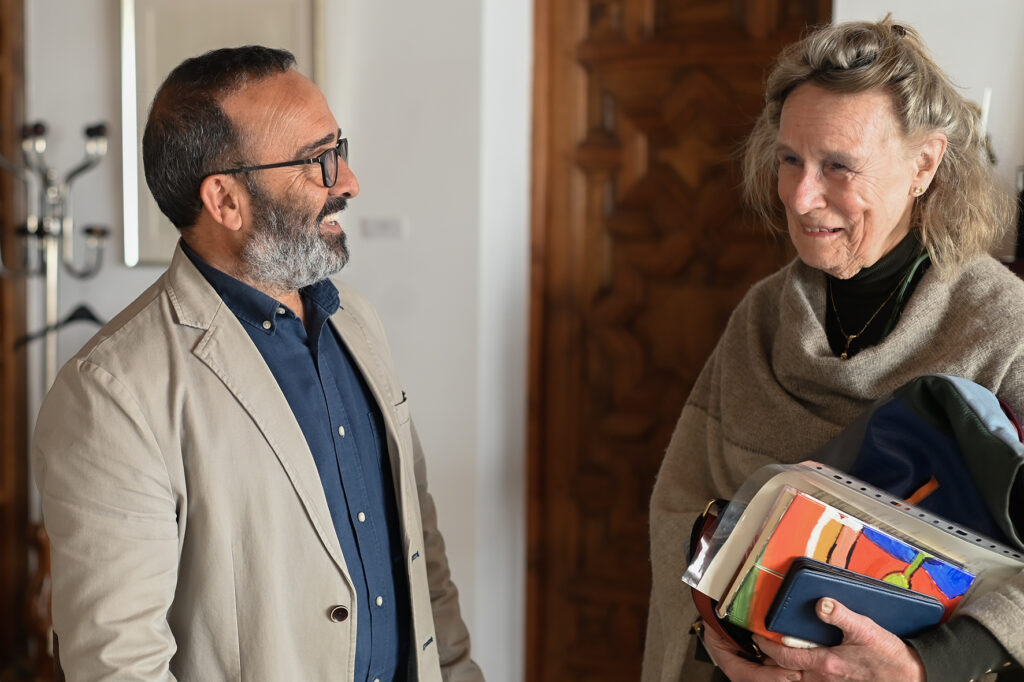 EL PRESIDENTE Y LA ESCULTORA